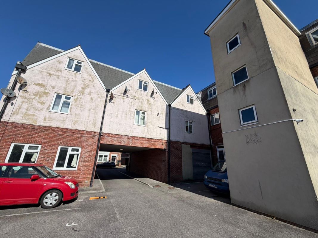 Flat 15 Forbes Court, Portsmouth, Hampshire, PO2 9HJ