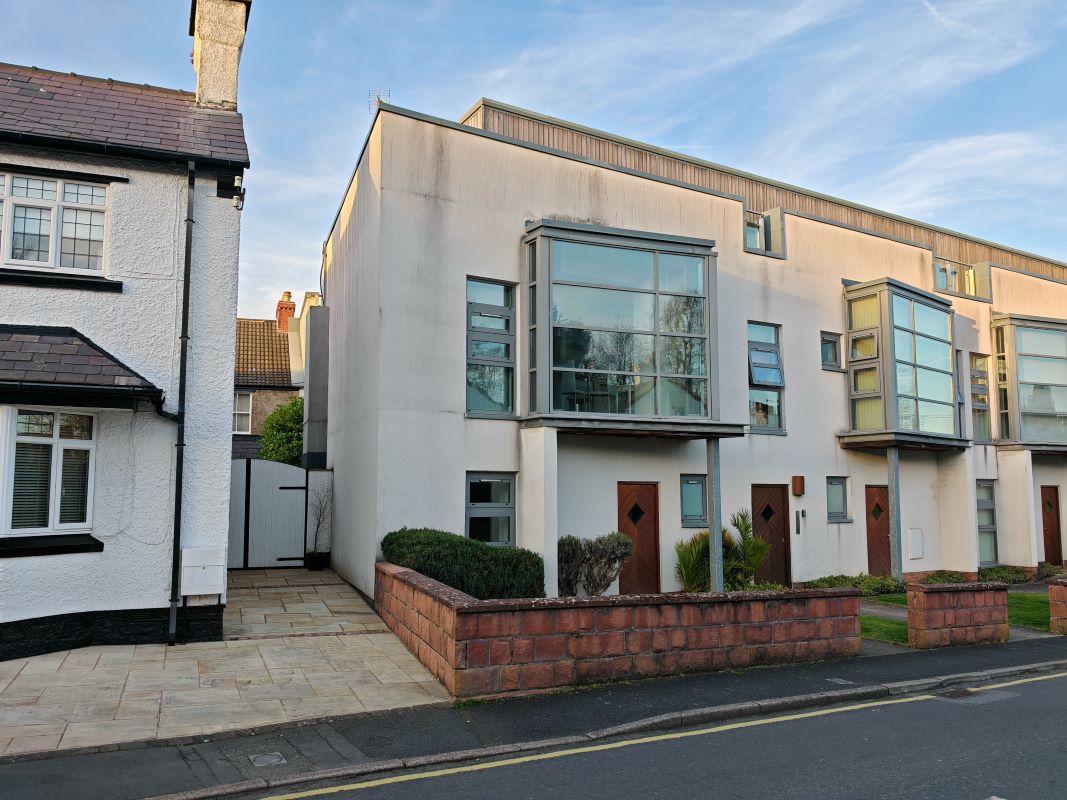 Heswall Point 1 Rocky Lane South, Heswall, Merseyside, CH60 0DE