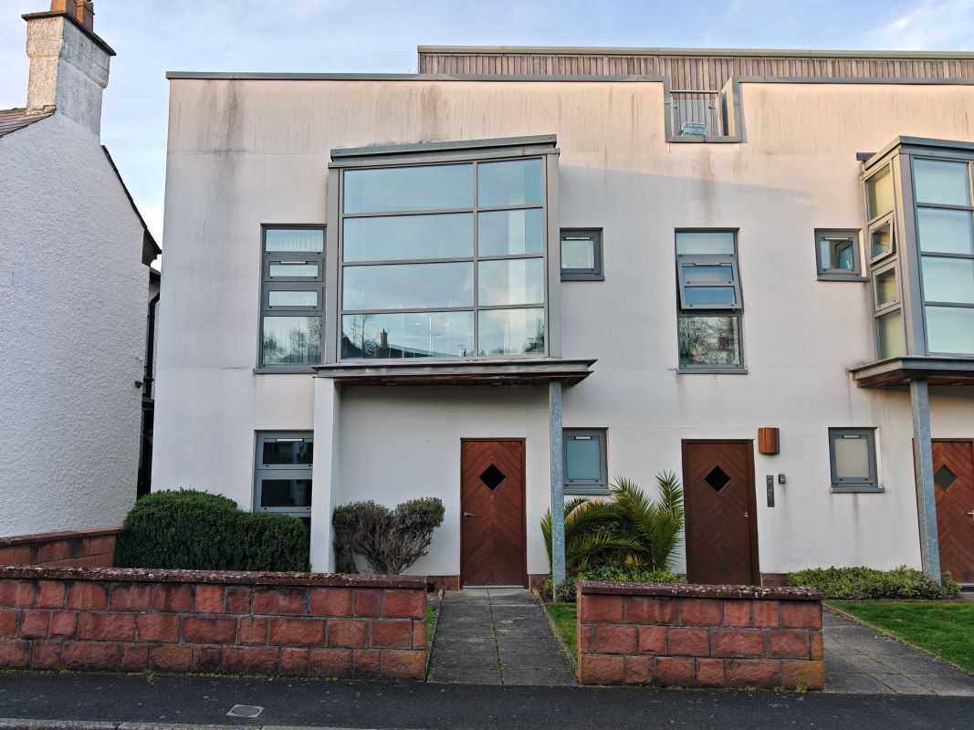 Heswall Point 1 Rocky Lane South, Heswall, Merseyside, CH60 0DE