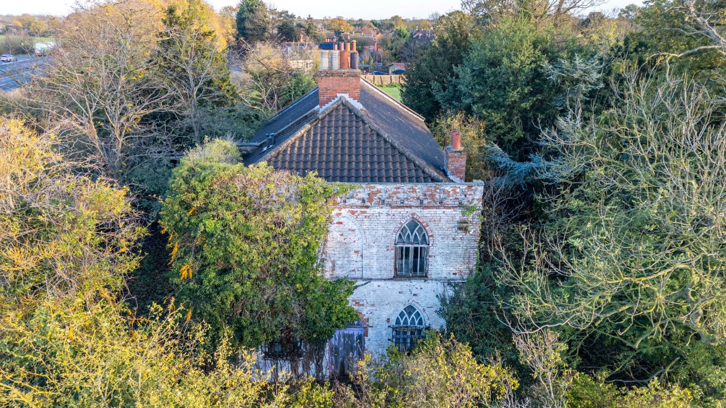 Muskham Hall Old Great North Road, North Muskham, Nottinghamshire, NG23 6ET