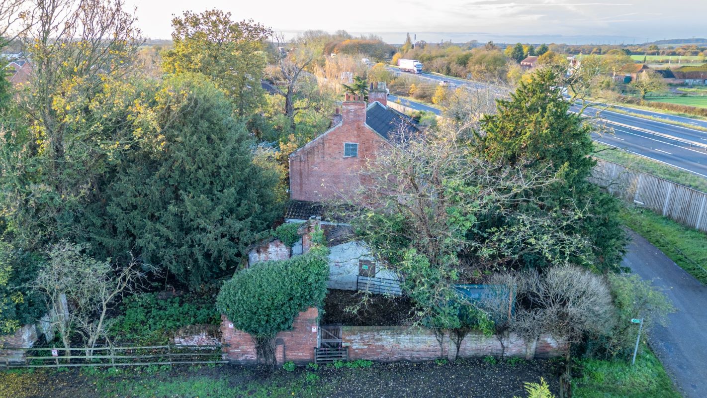 Muskham Hall Old Great North Road, North Muskham, Nottinghamshire, NG23 6ET