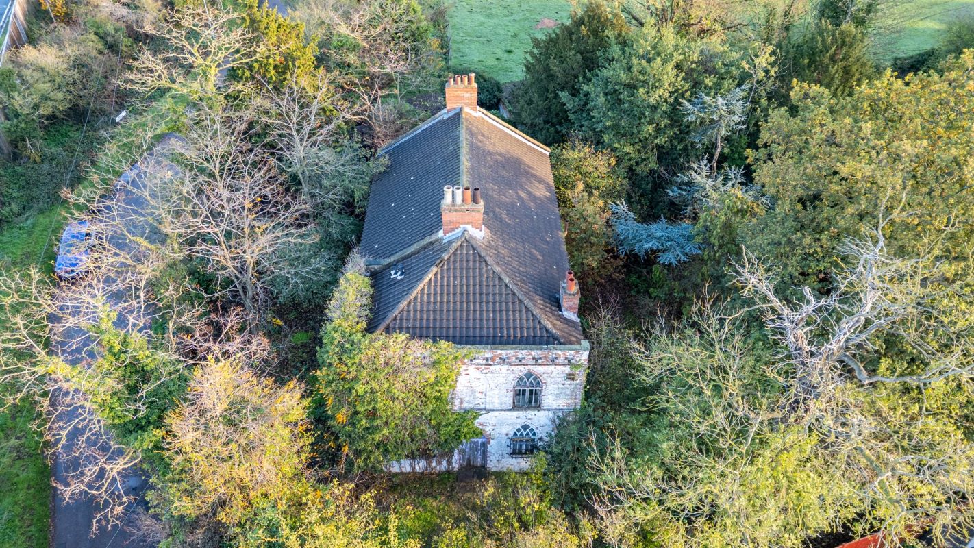 Muskham Hall Old Great North Road, North Muskham, Nottinghamshire, NG23 6ET