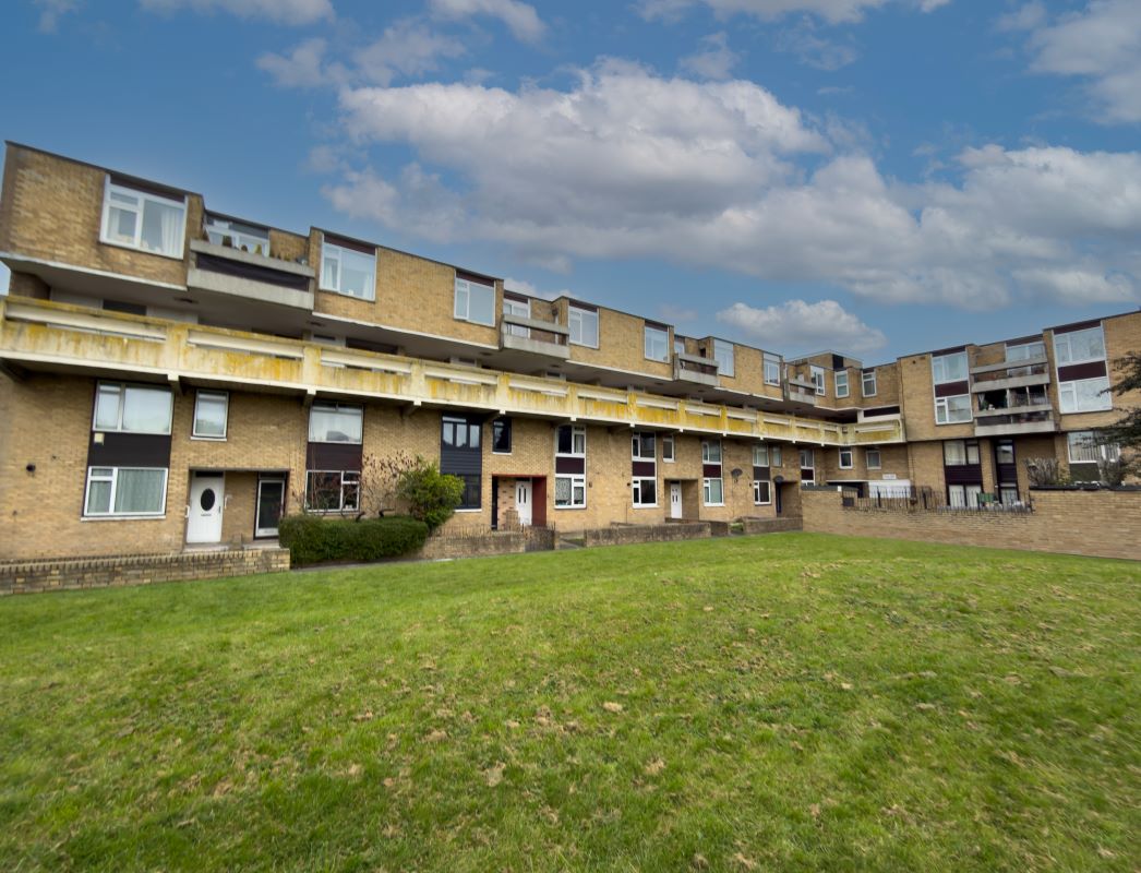 Property for Auction in North East - 127 Wellington Walk, Washington, Tyne And Wear, NE37 3EP