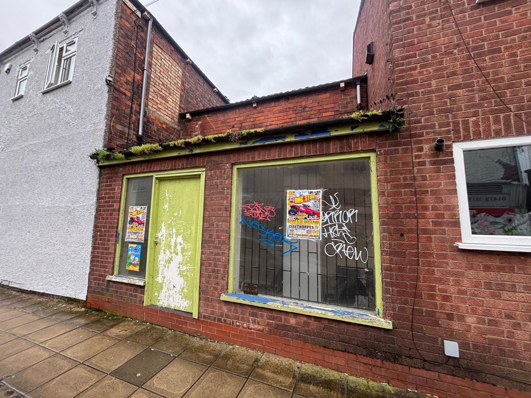 Property for Auction in Lincolnshire - Retail Premises, Pasture Street, Grimsby, South Humberside, DN32 9EP