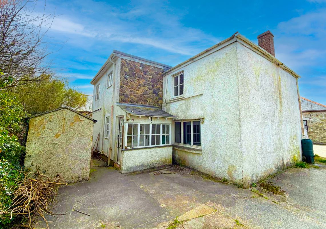 Property for Auction in South West - Lower Crane Farm Cottage Crane, Camborne, Cornwall, TR14 7PX