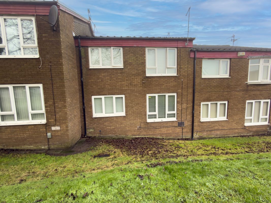 Property for Auction in Lincolnshire - 43 Stainton Drive, Gateshead, Tyne And Wear, NE10 9QU