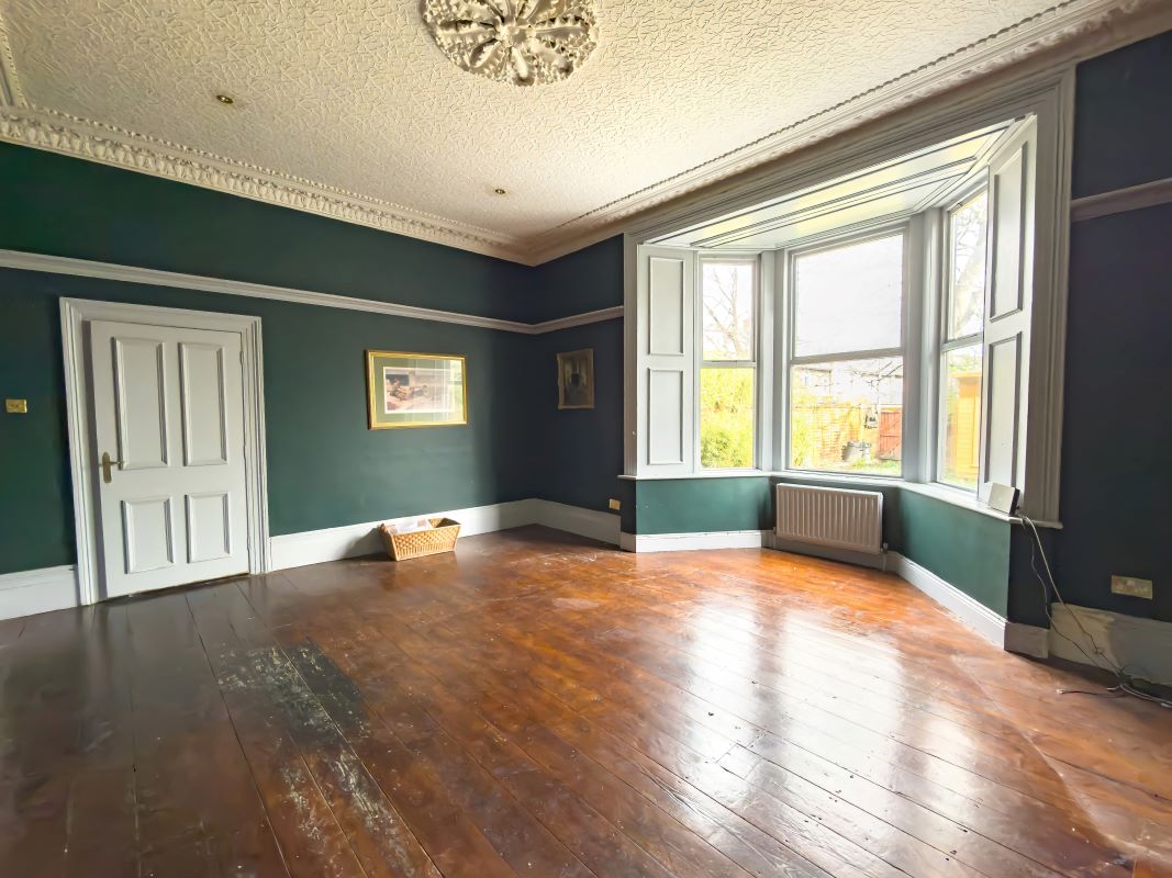 5 Thornhill Crescent, Sunderland, Tyne and Wear, SR2 7AD