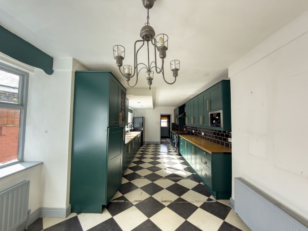 5 Thornhill Crescent, Sunderland, Tyne and Wear, SR2 7AD