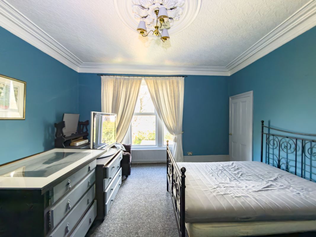 5 Thornhill Crescent, Sunderland, Tyne and Wear, SR2 7AD