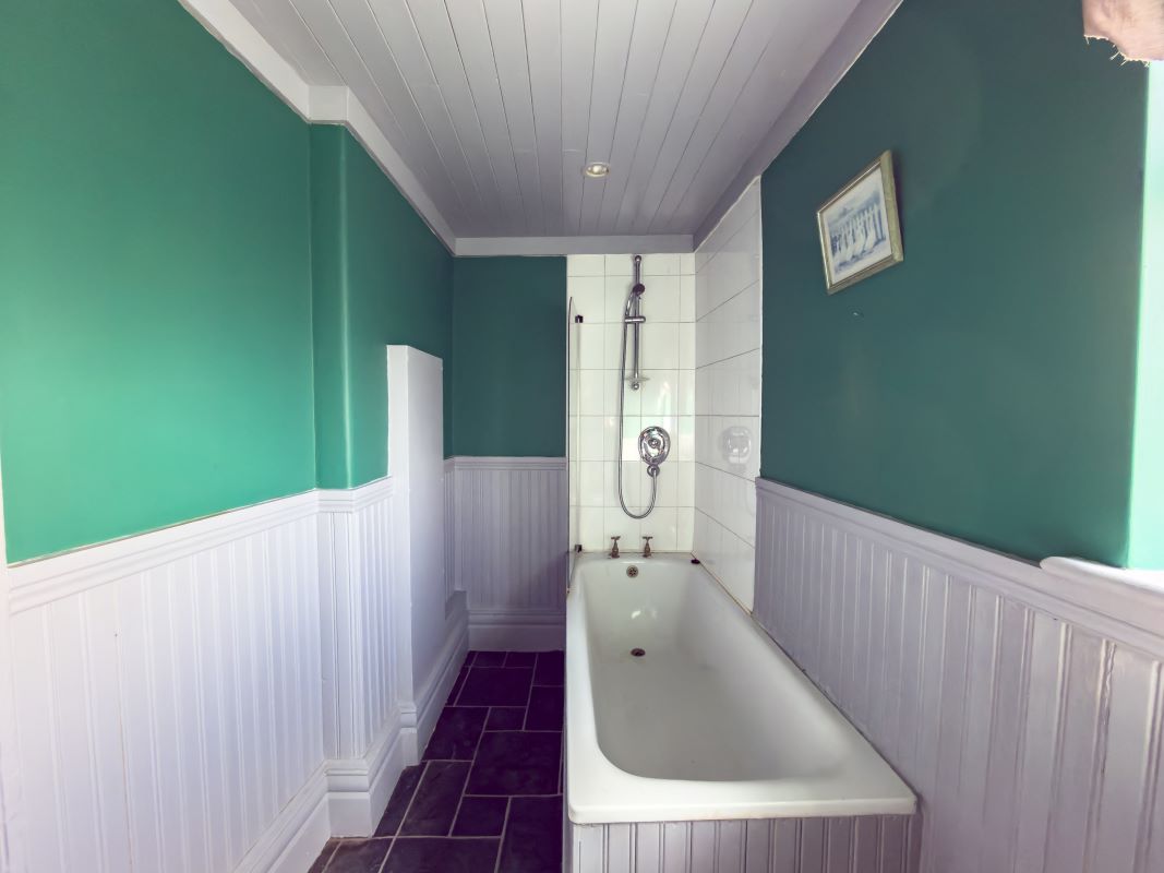 5 Thornhill Crescent, Sunderland, Tyne and Wear, SR2 7AD