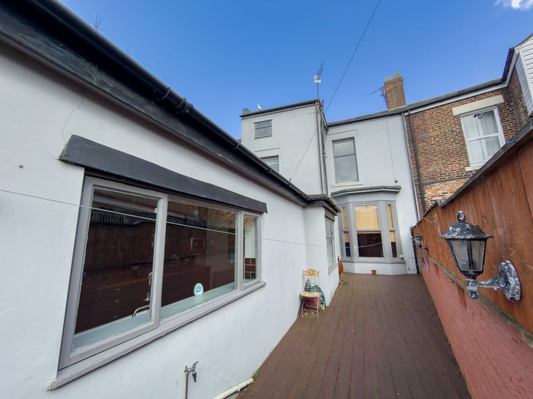 5 Thornhill Crescent, Sunderland, Tyne and Wear, SR2 7AD