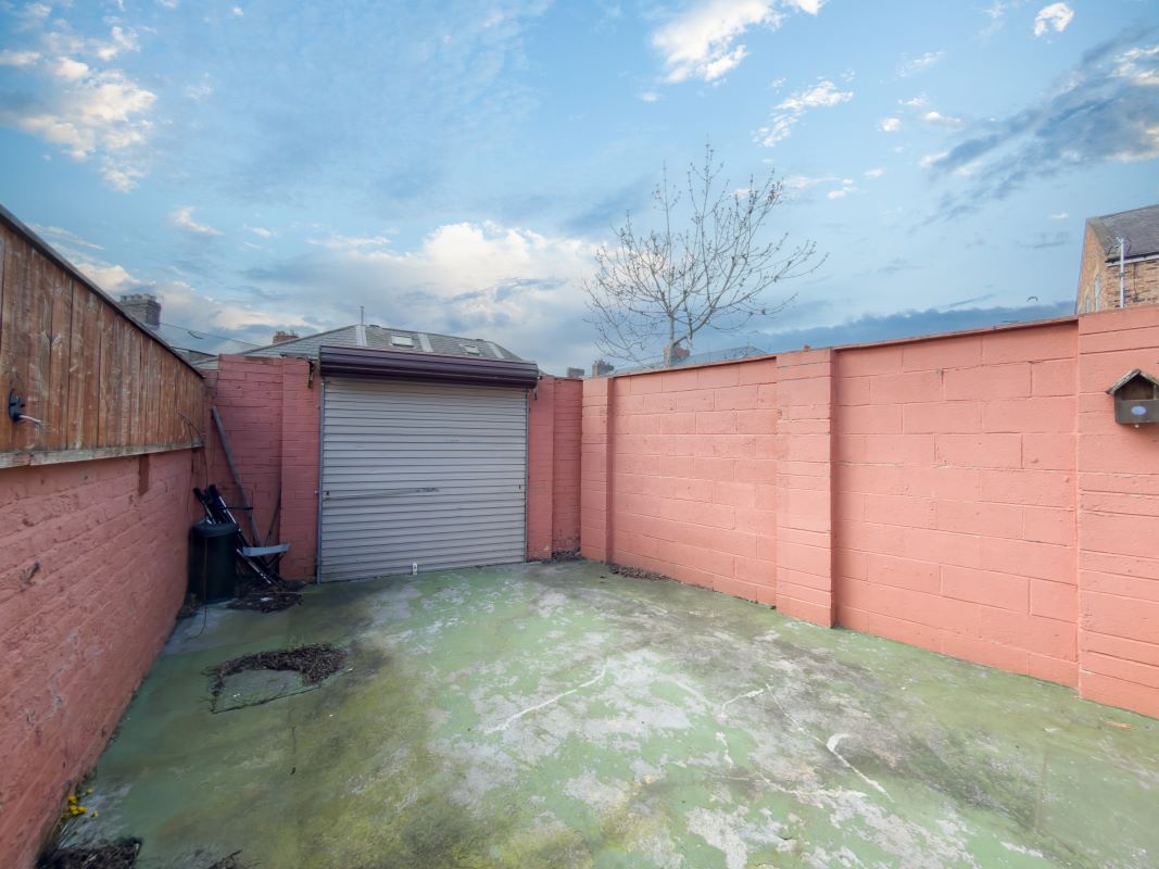 5 Thornhill Crescent, Sunderland, Tyne and Wear, SR2 7AD