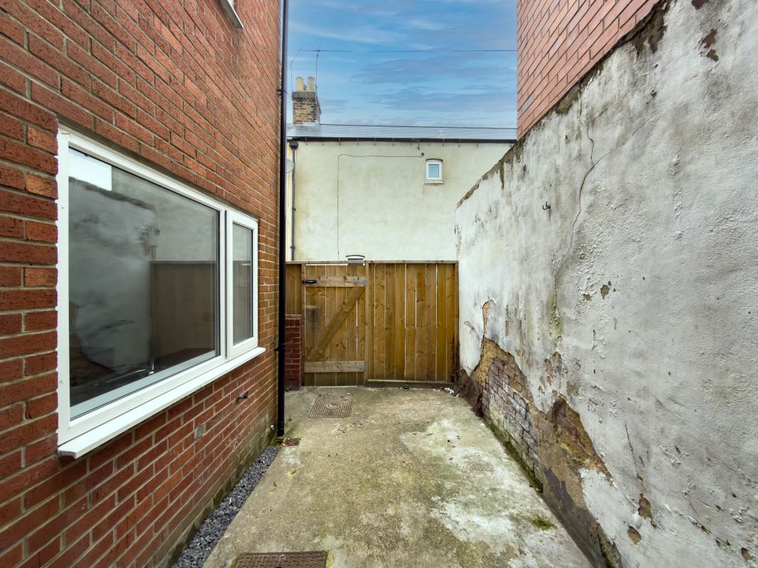 4 Rosemount Terrace, Crook, County Durham, DL15 9EN