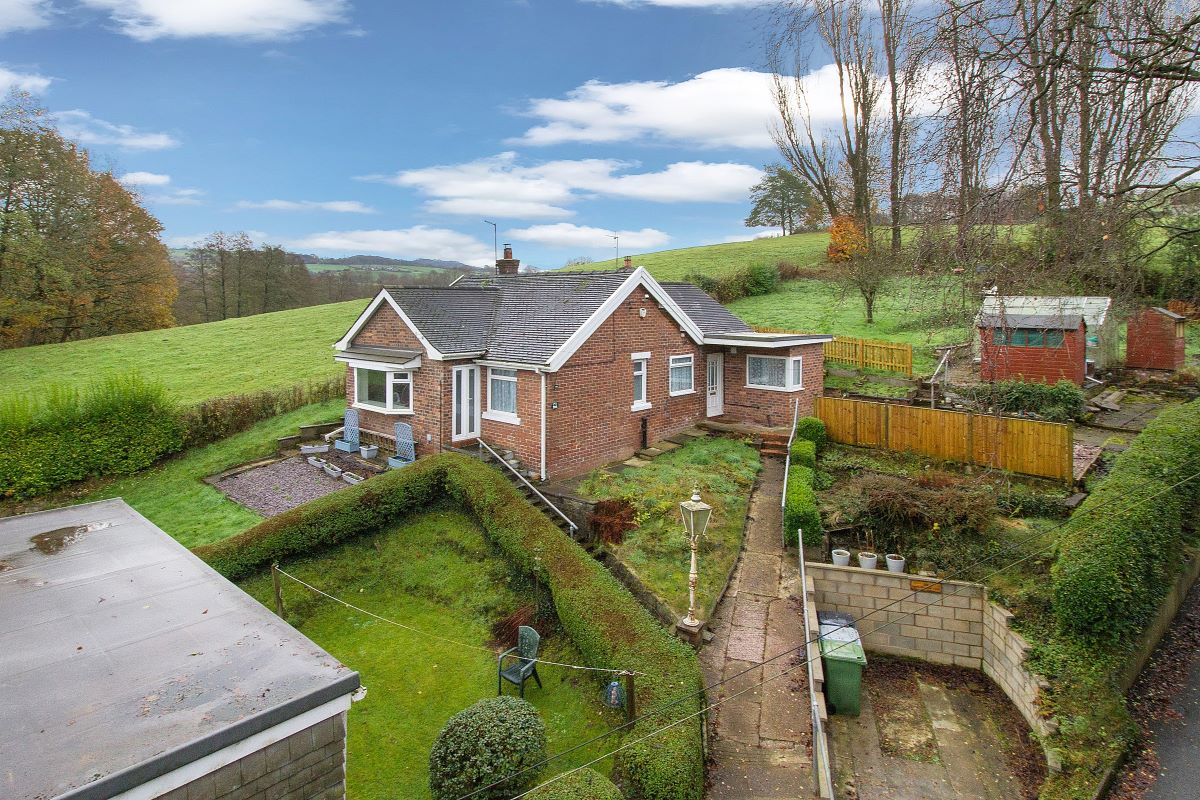 Property for Auction in Cheshire, Staffordshire & Shropshire - 206 Biddulph Road, Congleton, Cheshire, CW12 3LS