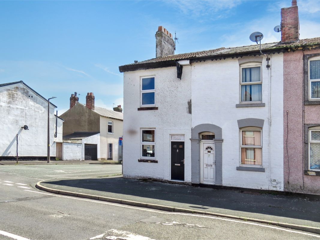 Property for Auction in Lincolnshire - 67 Blakiston Street, Fleetwood, Lancashire, FY7 6LF