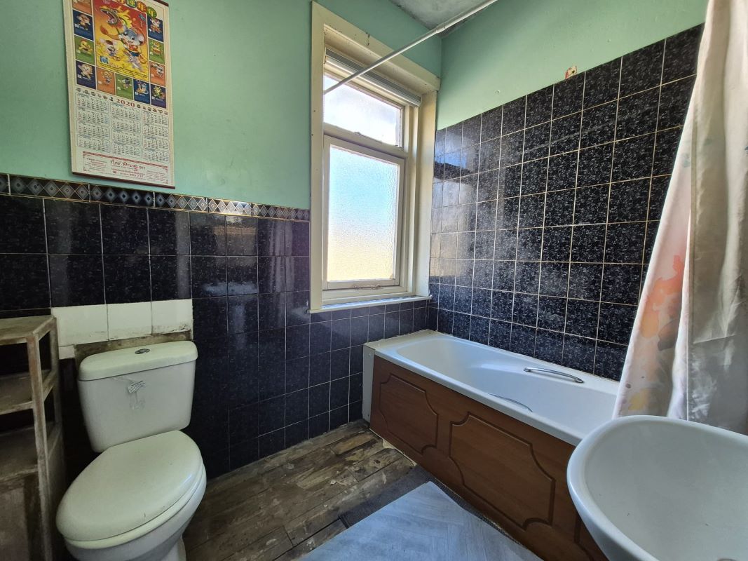 30 May Street, Huddersfield, West Yorkshire, HD4 5DG