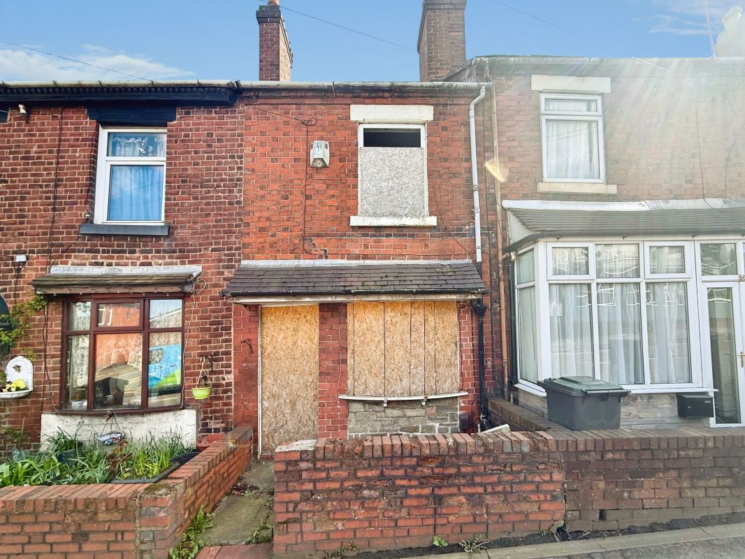 Property for Auction in Cheshire, Staffordshire & Shropshire - 52 Ford Green Road, Stoke-On-Trent, Staffordshire, ST6 1NX