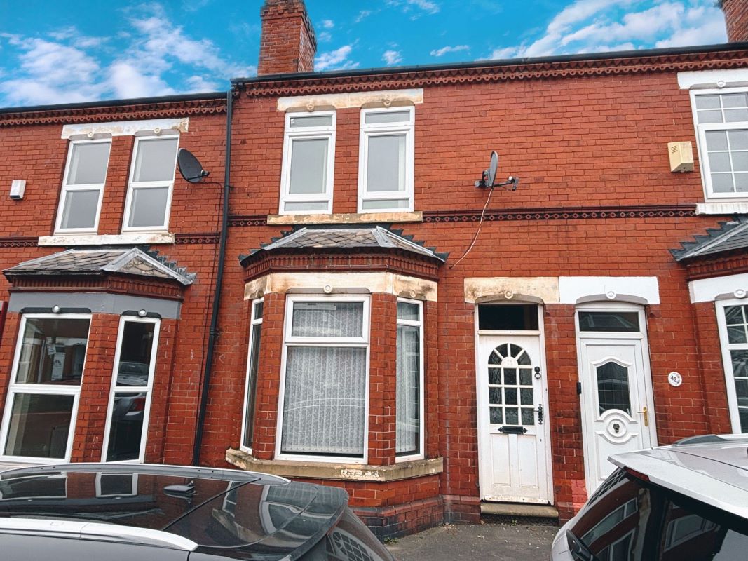 Property for Auction in South Yorkshire - 44 Earlesmere Avenue, Doncaster, South Yorkshire, DN4 0QE