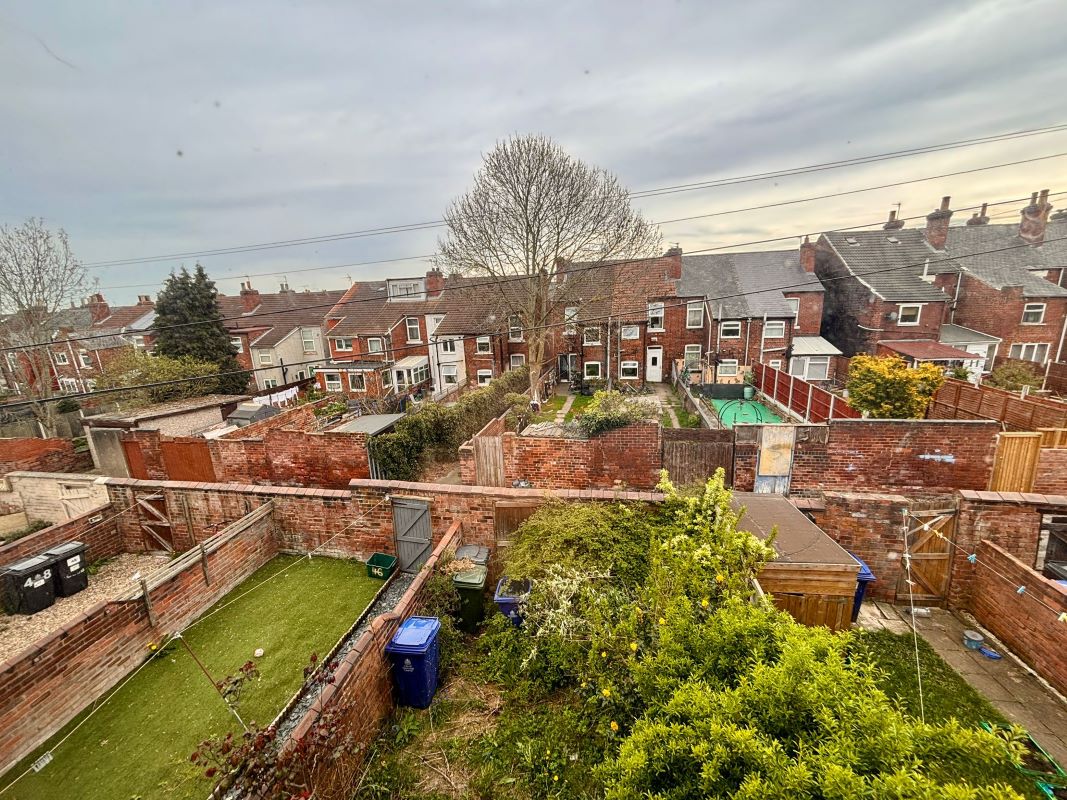 44 Earlesmere Avenue, Doncaster, South Yorkshire, DN4 0QE