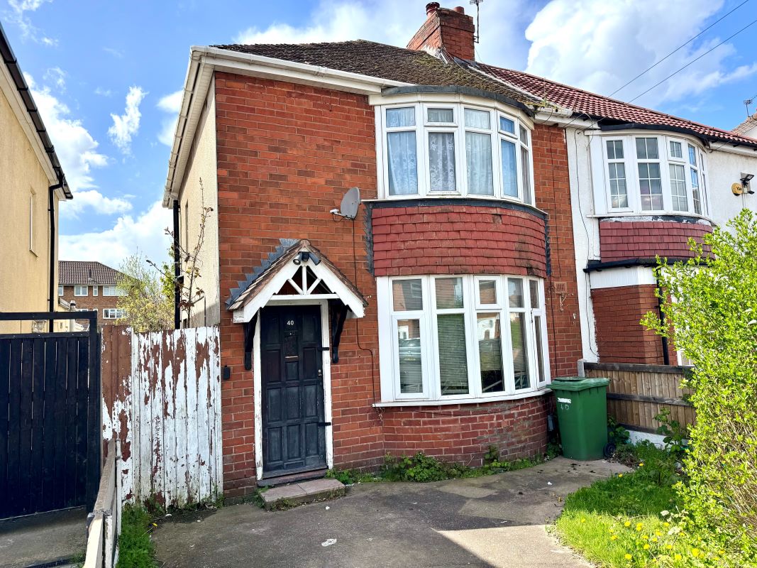 Property for Auction in Birmingham - 40, Hilton Road Lanesfield, Wolverhampton, West Midlands, WV4 6DR