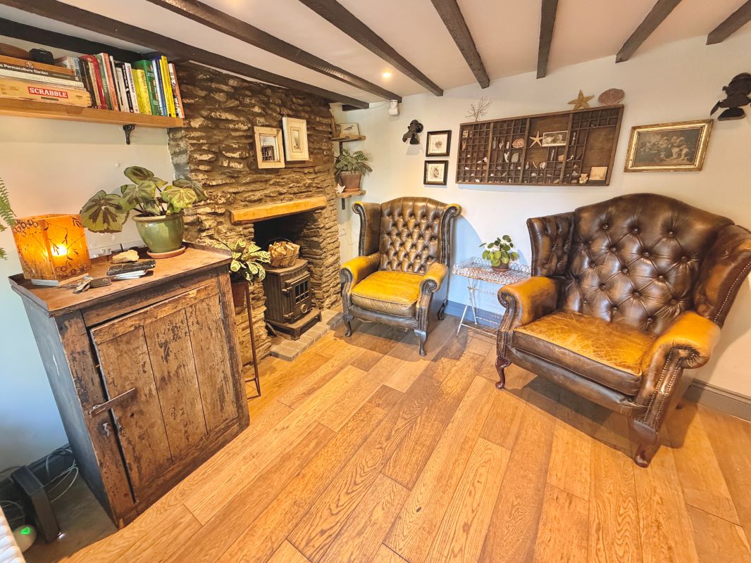 Cellarman Cottage Frenchay Hill, Bristol, Avon, BS16 1LU