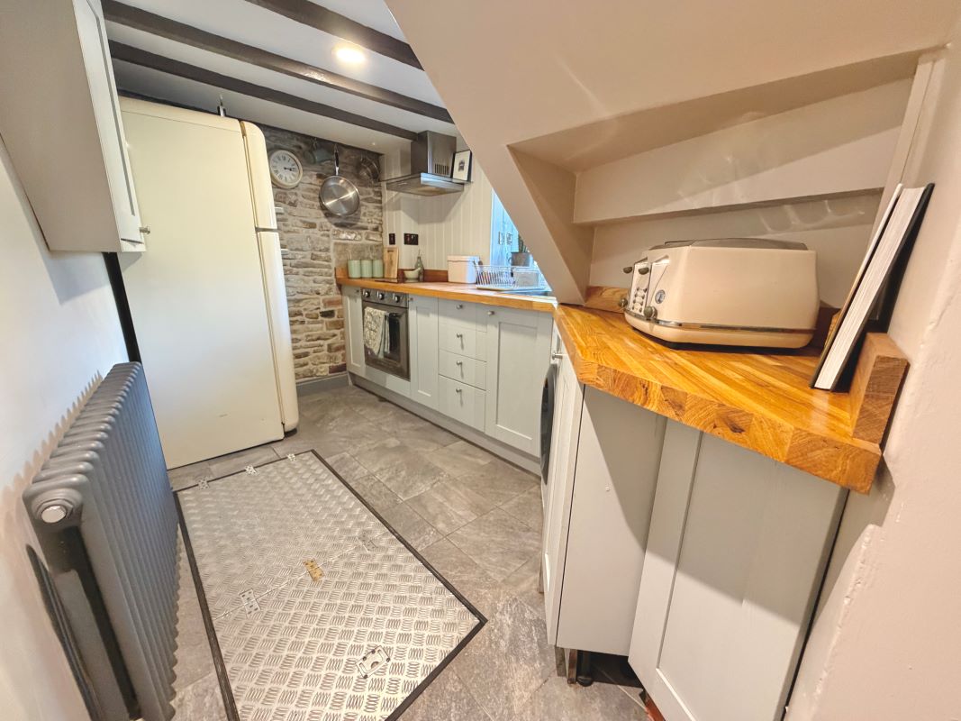 Cellarman Cottage Frenchay Hill, Bristol, Avon, BS16 1LU