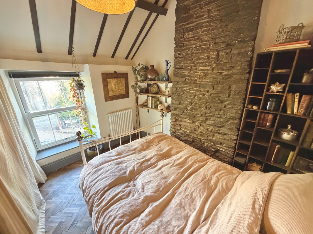 Cellarman Cottage Frenchay Hill, Bristol, Avon, BS16 1LU