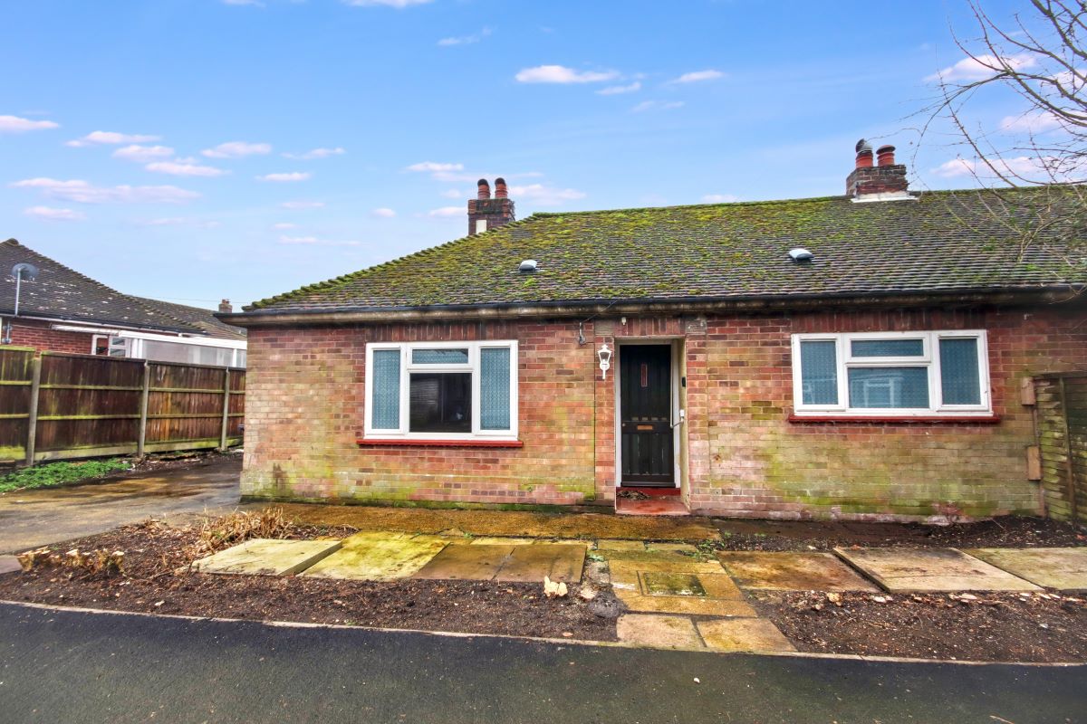 Property for Auction in Lincolnshire - 7 Priory Place Sporle, Kings Lynn, Norfolk, PE32 2DT