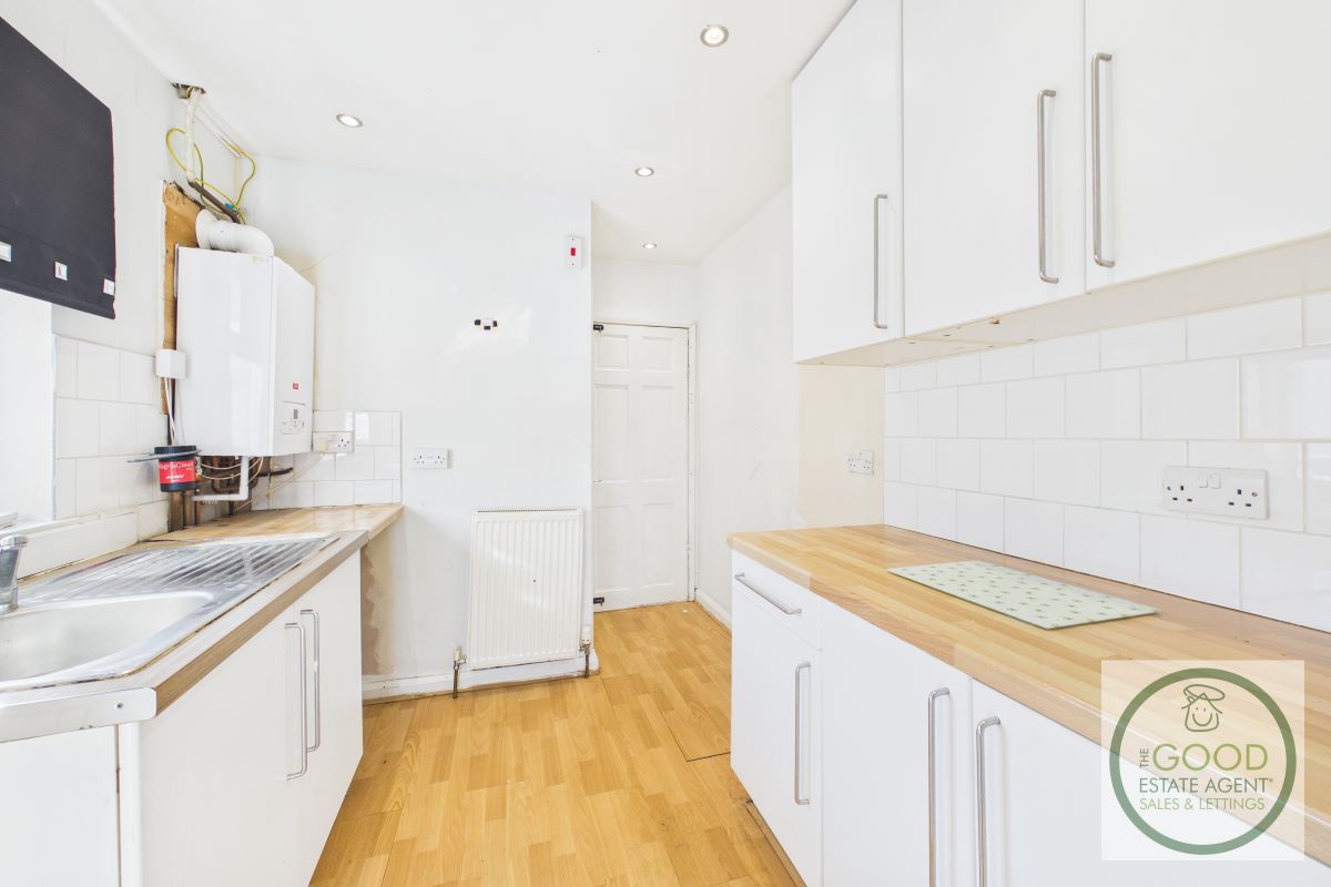 15 Carlisle Terrace, Sunderland, Tyne and Wear, SR5 2DF