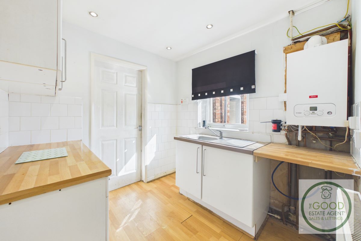 15 Carlisle Terrace, Sunderland, Tyne and Wear, SR5 2DF