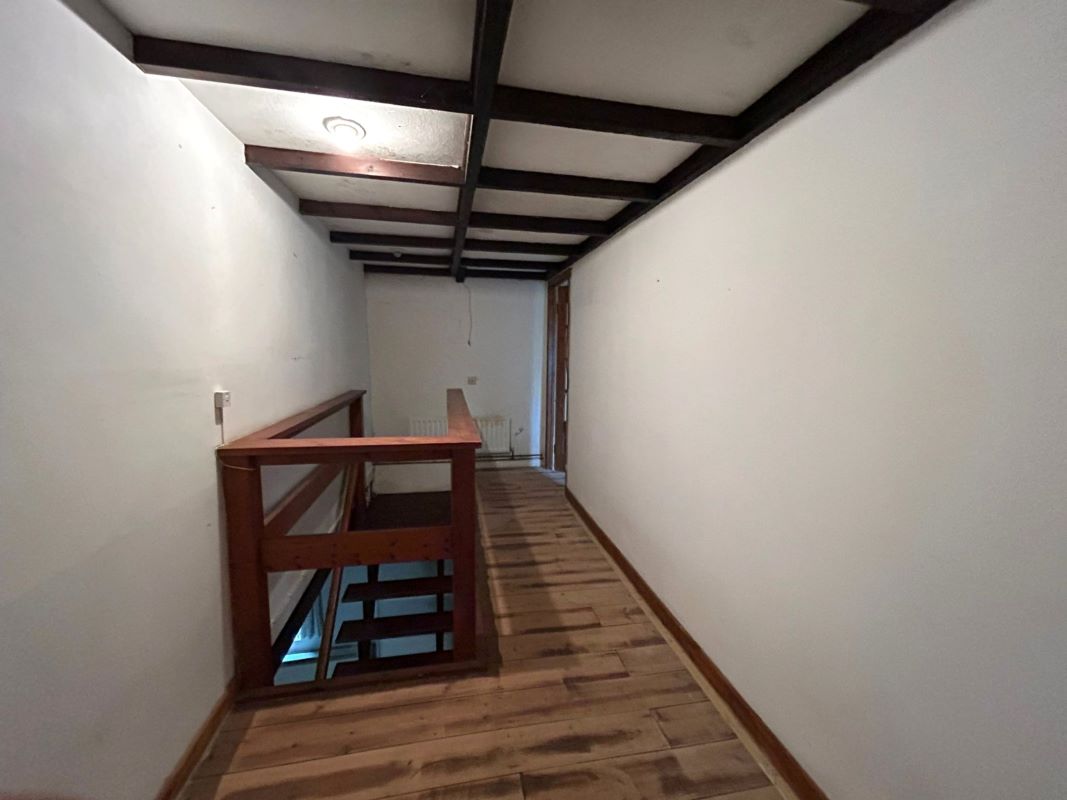 Lower Crane Farm Cottage Crane, Camborne, Cornwall, TR14 7PX