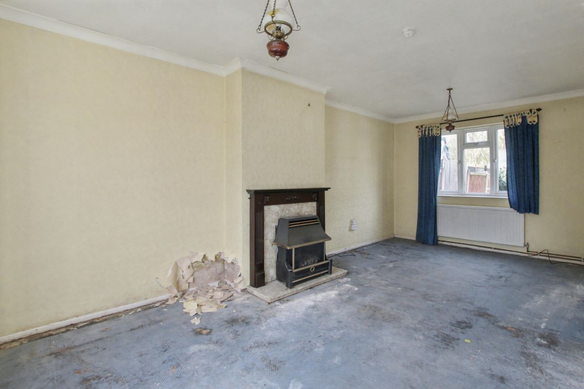 13 Droitwich Close, Newcastle, Staffordshire, ST5 6RA