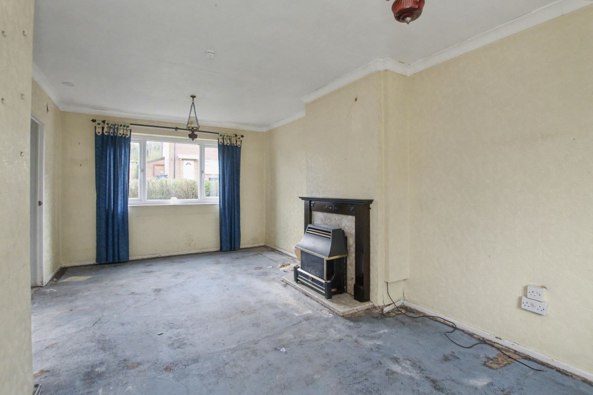 13 Droitwich Close, Newcastle, Staffordshire, ST5 6RA