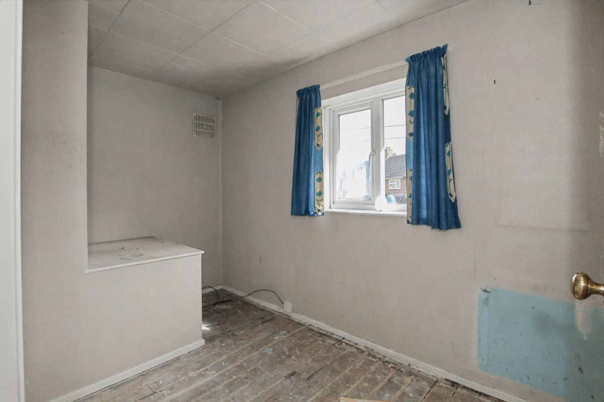 13 Droitwich Close, Newcastle, Staffordshire, ST5 6RA