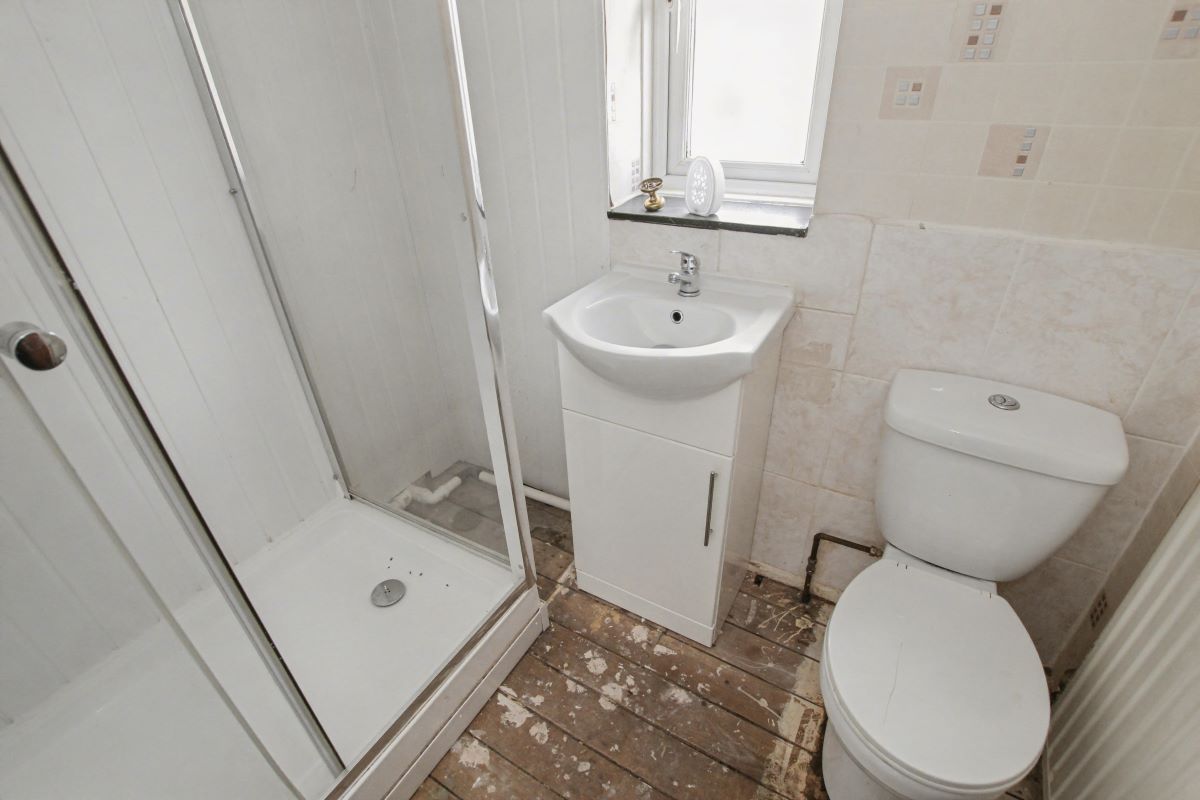 13 Droitwich Close, Newcastle, Staffordshire, ST5 6RA