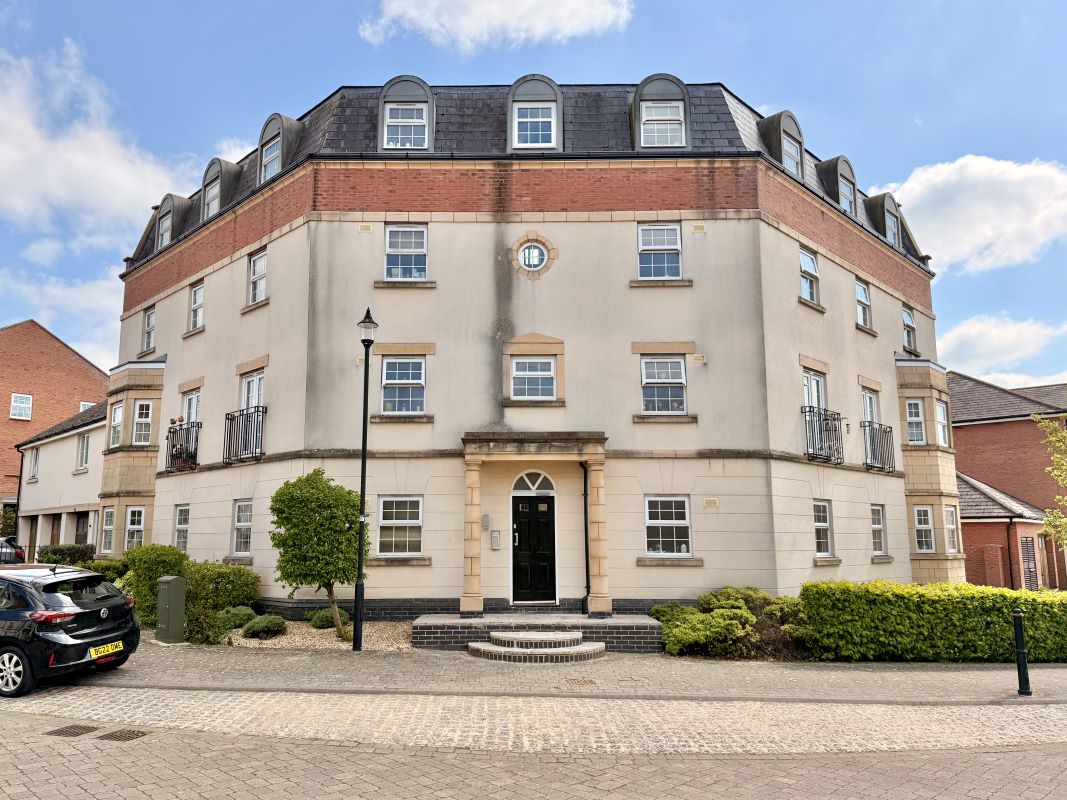 Property for Auction in South West - 28 Willington Road, Swindon, Wiltshire, SN25 2HB