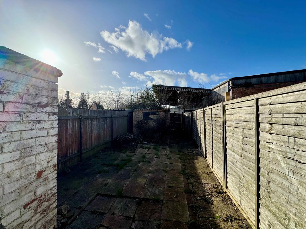 99 Marfleet Avenue, Hull, East Yorkshire, HU9 5SB