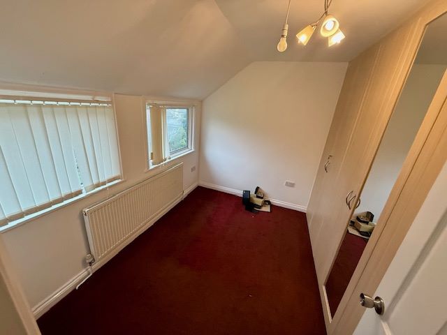 8 Gordon Gardens, Edgware, Middlesex, HA8 5HG