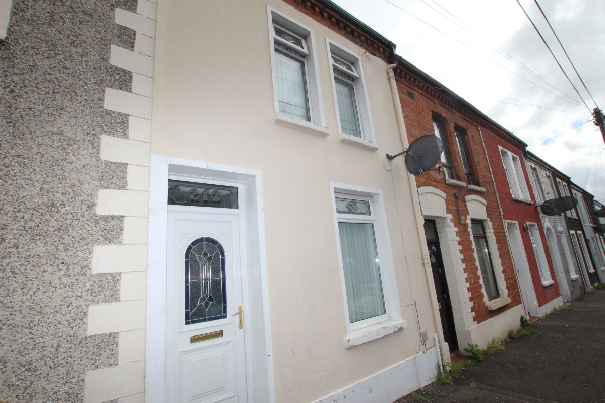Property for Auction in Northern Ireland - 213 Spamount Street, Belfast, County Antrim, BT15 2FF