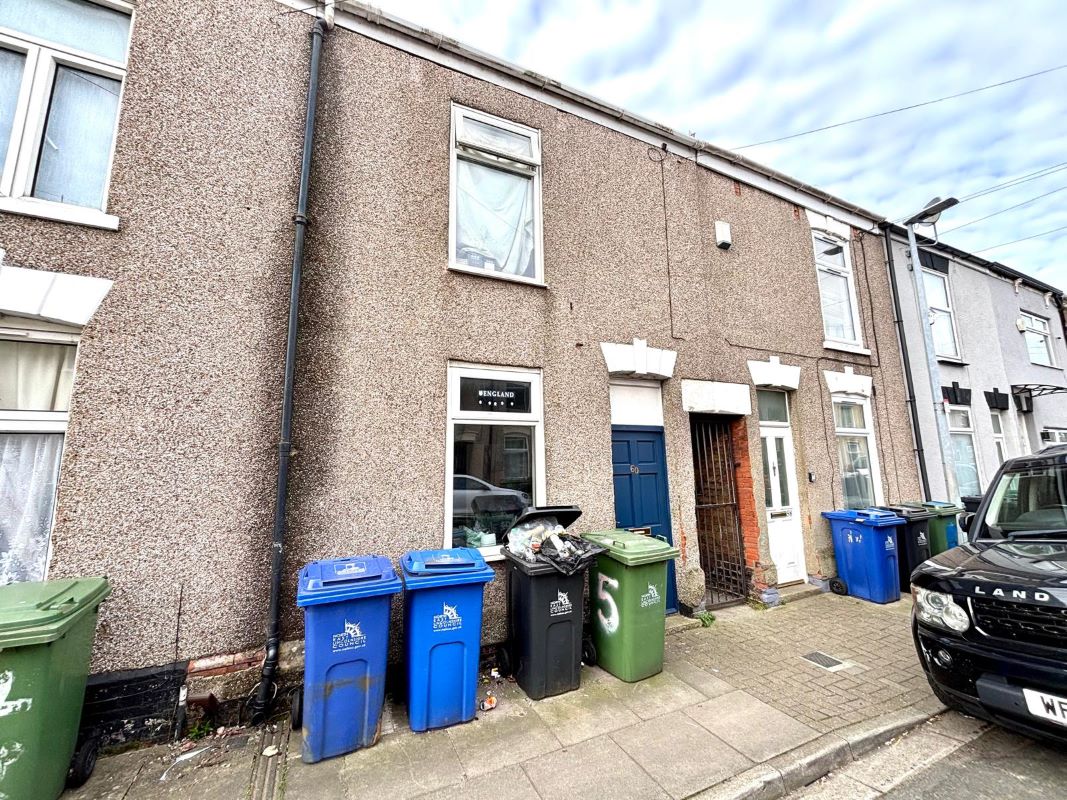 Property for Auction in Lincolnshire - 60 Tunnard Street, Grimsby, South Humberside, DN32 7NA