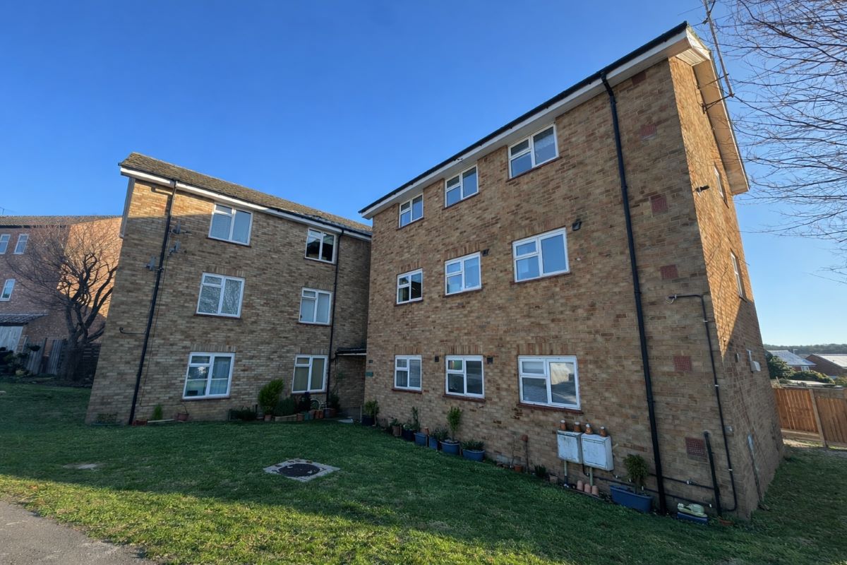 Property for Auction in East Anglia - 38 Aubries Walkern, Stevenage, Hertfordshire, SG2 7NJ