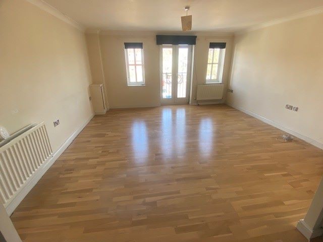 64 Middle Village, Haywards Heath, West Sussex, RH16 4GH