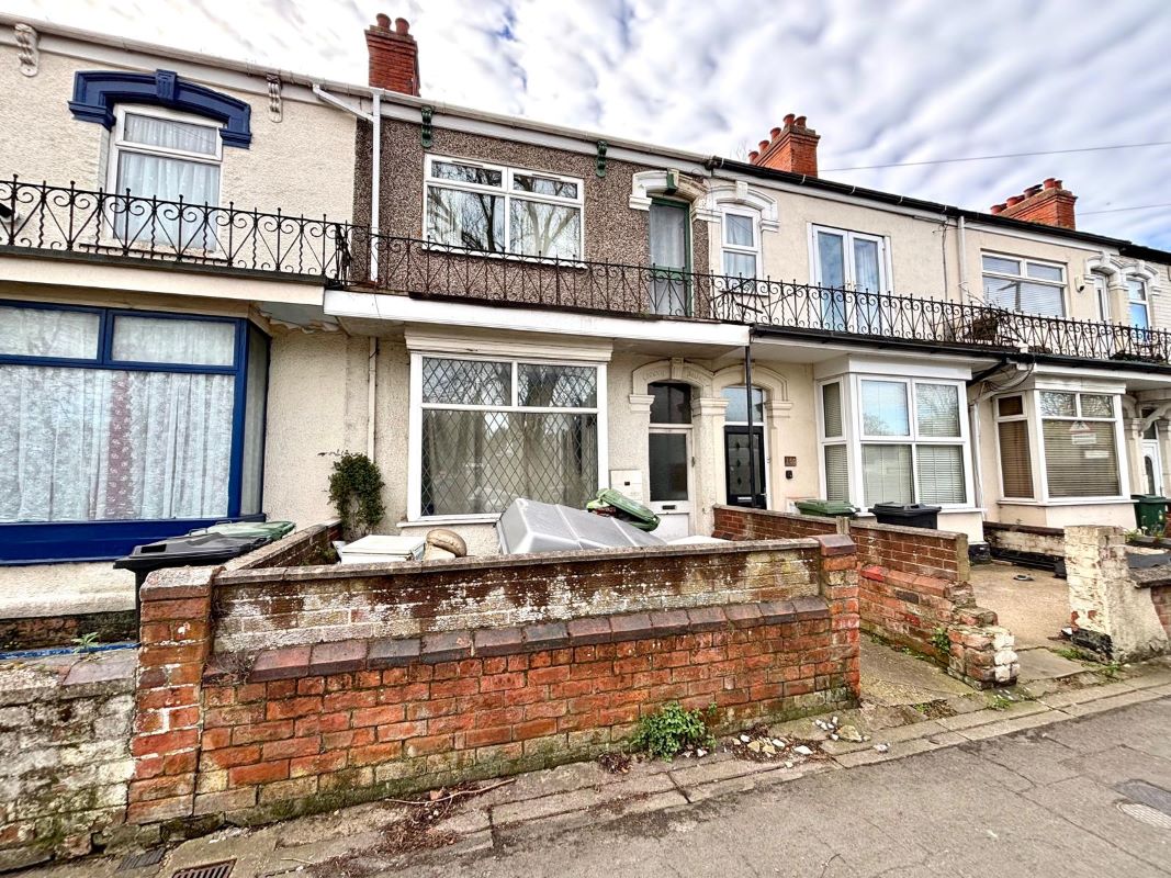 Property for Auction in Lincolnshire - 152 Durban Road, Grimsby, South Humberside, DN32 8AY