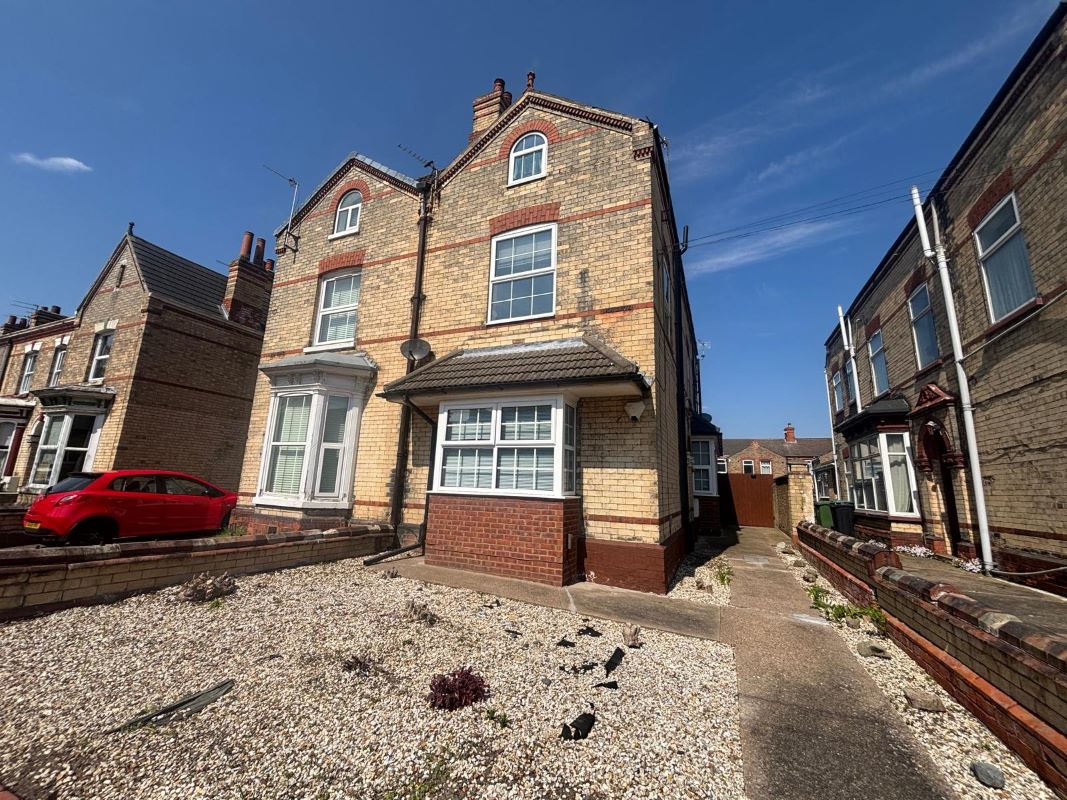 Property for Auction in Lincolnshire - 163B Welholme Road, Grimsby, South Humberside, DN32 9LR