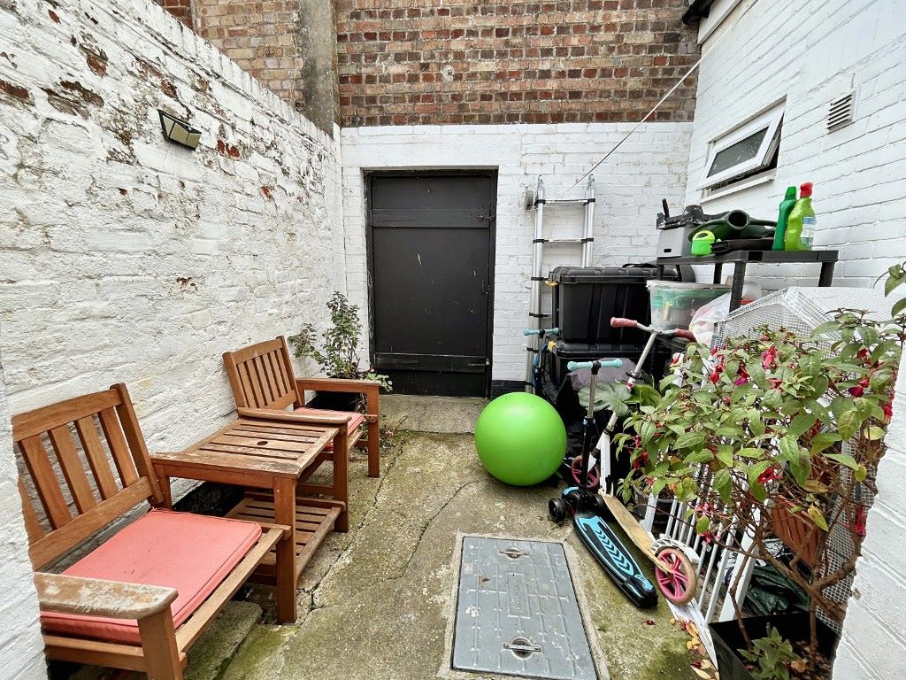 Lot Image