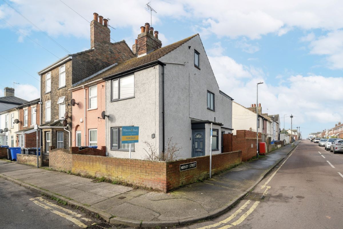 Property for Auction in East Anglia - 13 Trafalgar Street, Lowestoft, Suffolk, NR32 2AT