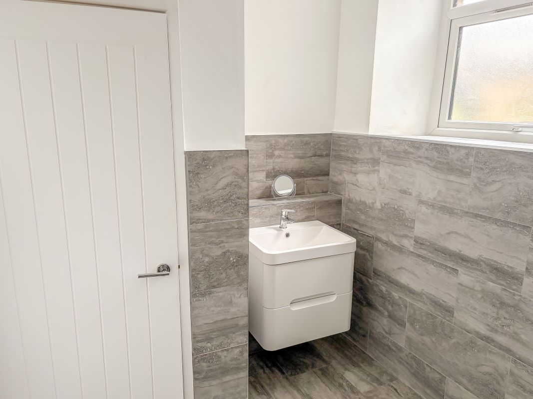 Flat 8 Brotherhood Hall, Launceston, Cornwall, PL15 8BJ