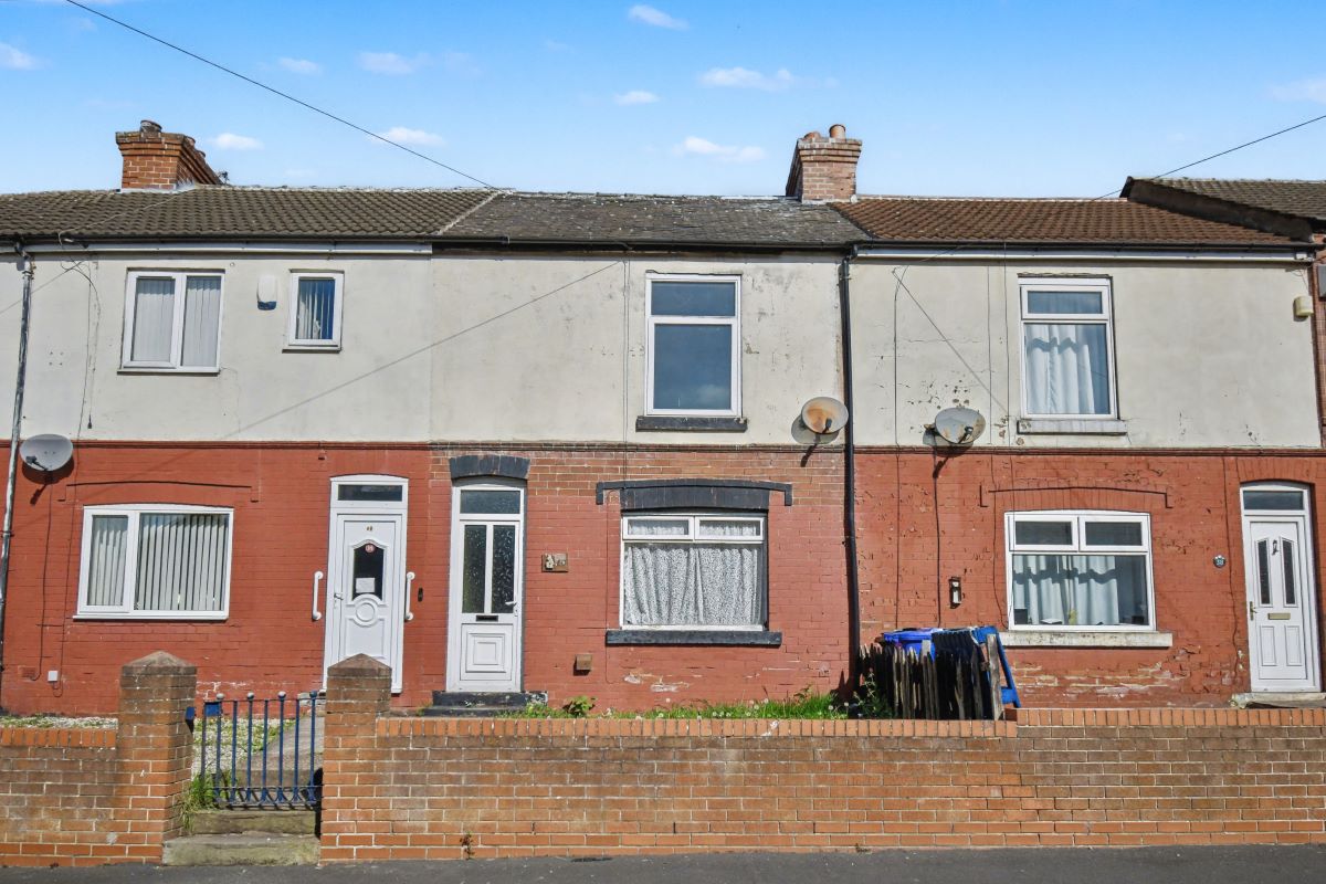 Property for Auction in Lincolnshire - 40 Victoria Road Askern, Doncaster, South Yorkshire, DN6 0AX