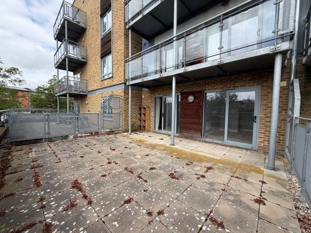 195 Quayside Drive, Colchester, Essex, CO2 8GQ