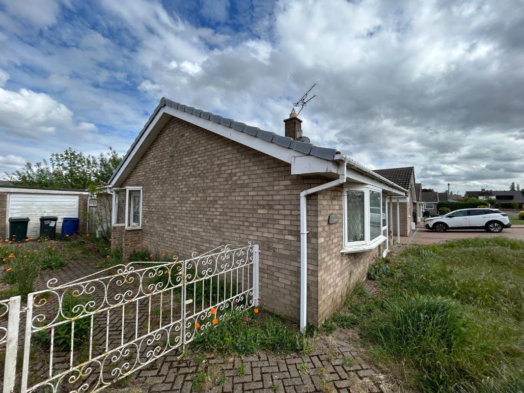 10 Myrtle Grove Auckley, Doncaster, South Yorkshire, DN9 3HR